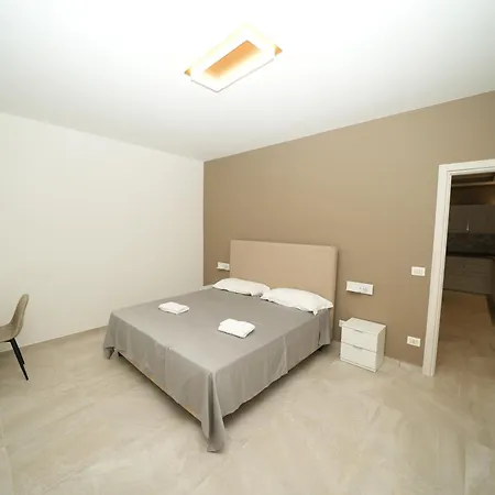 Mariluna Luxury 아파트